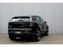 Volvo EX30 P3 Long Range Plus Europa 69 kWh Onyx Black | Indigo interieur | Elektrisch verstelbare voorstoelen | Stoel-/ stuurwielverwarming | Harman Kardon | Keyless entry | 18 inch lichtmetalen velgen | Warmtepomp | Vehicle to load | Volvo Guard | Adaptieve cruise control | BLIS