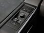 Volkswagen Transporter 2.0 TDI 150 pk DSG DC Bulli | Dubbele cabine | Dubbel Schuifdeur | Navigatie | ACC | App connect | LED | Camera | Stoelverwarming | Digital cockpit | PDC | Trekhaak | 18" LM velgen | Glaslook panelen | Mat zwart Sidebars | Betimmering |