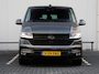Volkswagen Transporter 2.0 TDI 150 pk DSG DC Bulli | Dubbele cabine | Dubbel Schuifdeur | Navigatie | ACC | App connect | LED | Camera | Stoelverwarming | Digital cockpit | PDC | Trekhaak | 18" LM velgen | Glaslook panelen | Mat zwart Sidebars | Betimmering |