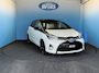 Toyota Yaris 1.5 Hybrid Dynamic Trekhaak, Allseasonbanden