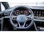 Volkswagen Touareg R 3.0 TSI eHybrid 462pk 4MOTION | Panoramadak | Trekhaak Uitklapbaar | Luchtvering | Soft Close | Head-up