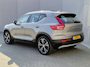 Volvo XC40 1.5 T5 Recharge Business Pro / Dealer Onderhouden / Trekhaak Wegklapbaar (1800KG) / Schuif- en Kantel Dak / Harman Kardon Audio / Stoel & Stuurverwarming / Elektrische Achterklep / Rondomzicht Camera / Adaptief Cruise Control /