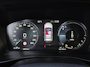 Volvo XC40 1.5 T5 Recharge Business Pro / Dealer Onderhouden / Trekhaak Wegklapbaar (1800KG) / Schuif- en Kantel Dak / Harman Kardon Audio / Stoel & Stuurverwarming / Elektrische Achterklep / Rondomzicht Camera / Adaptief Cruise Control /