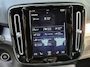 Volvo XC40 1.5 T5 Recharge Business Pro / Dealer Onderhouden / Trekhaak Wegklapbaar (1800KG) / Schuif- en Kantel Dak / Harman Kardon Audio / Stoel & Stuurverwarming / Elektrische Achterklep / Rondomzicht Camera / Adaptief Cruise Control /