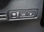 Volvo XC40 1.5 T5 Recharge Business Pro / Dealer Onderhouden / Trekhaak Wegklapbaar (1800KG) / Schuif- en Kantel Dak / Harman Kardon Audio / Stoel & Stuurverwarming / Elektrische Achterklep / Rondomzicht Camera / Adaptief Cruise Control /
