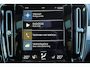 Volvo XC40 T4 Recharge Inscription Expression - Panoramisch schuif-/kanteldak - Harman Kardon Audio - FULL-LED koplampen - Verwarmbare voorstoelen - Verwarmbaar stuurwiel - Parkeersensoren voor/achter - Parkeercamera - 19' LMV - Trekhaak semi elektrisch inklapbaar