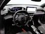 Peugeot e-2008 EV GT 54 kWh SOH 96% | 3 Fase | Carplay | Drive Assist | Navigatie | Camera | Matrix LED | 17" Lichtmetalen Velgen | PDC V+A | Origineel NL!