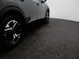 Peugeot e-2008 EV GT 54 kWh SOH 96% | 3 Fase | Carplay | Drive Assist | Navigatie | Camera | Matrix LED | 17" Lichtmetalen Velgen | PDC V+A | Origineel NL!