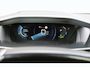 Peugeot e-208 EV GT Pack 50 kWh | Fase 3 laden | SOH 89,5% | Panoramadak | Navigatie | Camera | Stoelverwarming | NL auto | 1e Eigenaar |