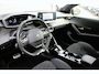 Peugeot e-208 EV GT Pack 50 kWh | Fase 3 laden | SOH 89,5% | Panoramadak | Navigatie | Camera | Stoelverwarming | NL auto | 1e Eigenaar |