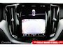 Volvo XC60 2.0 T6 Plug-in hybrid AWD Plus Black Edition, Panoramadak, 21 Inch LMV + Nieuwe banden, Stoel-stuuren achterbankverwarming, Trekhaak, Donker glas, Navi, App connect, Cruise, Clima