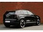 Volvo EX30 P3 Plus Europa 51 kWh | Demo deal | Elektrisch verstelbare voorstoelen | Stoel-/ stuurwielverwarming | Harman Kardon | Pilot assist | BLIS | Apple carplay/ Android auto | 18 inch. lichtmetalen velgen | Keyless entry | Elektrisch bedienbare achterklep