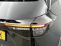 Toyota Yaris Cross 1.5 Hybrid 115 Dynamic Comfort Pack | BTW voertuig | Dodehoek detectie | Stoel+stuurverwarming | Parkeersensoren voor+achter | Draadloze telefoonlader |
