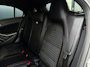 Mercedes-Benz A-klasse 180/122pk Prestige AMG Style|2017|Stoelverw.|Cruise|PDC|Camera|AMG interieur exterieur|19"LMV