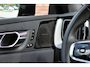 Volvo XC60 T6 340PK Plug-in hybrid AWD R-Design | Lighting | Trekhaak | 22'' | Harman/Kardon |