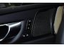 Volvo XC60 T6 Plug-in hybrid AWD Ultra Dark | Luchtvering | Trekhaak | Panoramisch Schuif-/Kanteldak | Verwarmbare voorstoelen en achterbank | Head up display | 360 graden camera | Google Navigatie | BLIS | Adaptieve Cruise Control | Keyless |