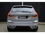 Volvo XC60 T6 Plug-in hybrid AWD Ultra Dark | Luchtvering | Trekhaak | Panoramisch Schuif-/Kanteldak | Verwarmbare voorstoelen en achterbank | Head up display | 360 graden camera | Google Navigatie | BLIS | Adaptieve Cruise Control | Keyless |