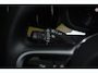 Volvo XC60 T6 Plug-in hybrid AWD Ultra Dark | Luchtvering | Trekhaak | Panoramisch Schuif-/Kanteldak | Verwarmbare voorstoelen en achterbank | Head up display | 360 graden camera | Google Navigatie | BLIS | Adaptieve Cruise Control | Keyless |