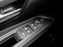 Peugeot 3008 1.2 PureTech Allure Automaat (APPLE CARPLAY, LED KOPLAMPEN, FOCAL AUDIO, LEDER, SPORTSTOELEN, GETINT GLAS, CRUISE, DAKRAILS, NIEUWSTAAT)