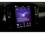 Volvo XC40 2.0 B3 Plus Black Edition | Harman/Kardon | ACC | 360° Camera | BLIS | Keyless | Stoel+Stuurverwarming | 20 Inch