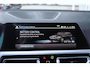 BMW 3-Serie Touring (G21) 330e 292PK XDRIVE M-SPORT SHADOW LINE Panodak | 95% SOH | Navi | Comfort Access | Laser Light | Memory | Sfeerverl. | Active Cruise | Head Up | 19 Inch Lm |