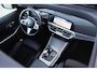 BMW 3-Serie Touring (G21) 330e 292PK XDRIVE M-SPORT SHADOW LINE Panodak | 95% SOH | Navi | Comfort Access | Laser Light | Memory | Sfeerverl. | Active Cruise | Head Up | 19 Inch Lm |