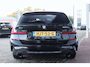 BMW 3-Serie Touring (G21) 330e 292PK XDRIVE M-SPORT SHADOW LINE Panodak | 95% SOH | Navi | Comfort Access | Laser Light | Memory | Sfeerverl. | Active Cruise | Head Up | 19 Inch Lm |