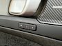 Volvo XC40 2.0 B4 Plus Dark | Navigatie | Pilot assist | Harman-kardon | Panoramadak | 360 camera | Leer | Full LED | DAB+ | NL auto!! |