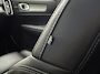 Volvo XC40 2.0 B4 Plus Dark | Navigatie | Pilot assist | Harman-kardon | Panoramadak | 360 camera | Leer | Full LED | DAB+ | NL auto!! |