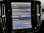 Volvo XC40 2.0 B4 Plus Dark | Navigatie | Pilot assist | Harman-kardon | Panoramadak | 360 camera | Leer | Full LED | DAB+ | NL auto!! |