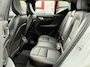 Volvo XC40 2.0 B4 Plus Dark | Navigatie | Pilot assist | Harman-kardon | Panoramadak | 360 camera | Leer | Full LED | DAB+ | NL auto!! |