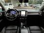 Volvo XC40 2.0 B4 Plus Dark | Navigatie | Pilot assist | Harman-kardon | Panoramadak | 360 camera | Leer | Full LED | DAB+ | NL auto!! |