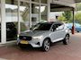 Volvo XC40 2.0 B4 Plus Dark | Navigatie | Pilot assist | Harman-kardon | Panoramadak | 360 camera | Leer | Full LED | DAB+ | NL auto!! |