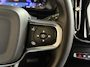 Volvo XC40 2.0 B4 Plus Dark | Navigatie | Pilot assist | Harman-kardon | Panoramadak | 360 camera | Leer | Full LED | DAB+ | NL auto!! |