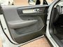 Volvo XC40 2.0 B4 Plus Dark | Navigatie | Pilot assist | Harman-kardon | Panoramadak | 360 camera | Leer | Full LED | DAB+ | NL auto!! |