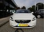 Volvo V40 1.5 T2 Inscription Automaat, leder, panodak, sportstoelen R-design uitgevoerd