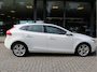 Volvo V40 1.5 T2 Inscription Automaat, leder, panodak, sportstoelen R-design uitgevoerd