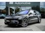 Porsche Cayenne Electric 113 kWh | SportDesign pakket | Achterasbesturing | Panoramadak | Passenger Display| Drive Assist | Head-Up Display | Sport Chrono pakket| 18-voudig Stoelventilatie | BOSE® Surround Sound System |