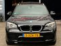 BMW X1 SDrive20i High Executive AUTOMAAT M-PAKKET/PANO/LEDER/XENON | KEURIGE AUTO !