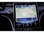 Mercedes-Benz C-klasse Estate 200 AMG Line | 204 PK | Panoramadak | Leder | 360°-camera | Massage stoelen | Mercedes-Benz C-Klasse Estate 200 AMG Line 204 PK met een 1.5-liter viercilinder benzinemotor met mild-hybride ondersteuning, lederen bekleding, elektrisch panoramadak, verwarmde en geventile