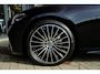Mercedes-Benz C-klasse Estate 200 AMG Line | 204 PK | Panoramadak | Leder | 360°-camera | Massage stoelen | Mercedes-Benz C-Klasse Estate 200 AMG Line 204 PK met een 1.5-liter viercilinder benzinemotor met mild-hybride ondersteuning, lederen bekleding, elektrisch panoramadak, verwarmde en geventile