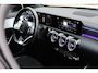 Mercedes-Benz CLA 180 AMG Line | Sfeerverlichting | 19 Inch | Trekhaak | Camera | Apple Carplay / Android Auto