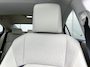 Lexus ES 300h Business Line | BTW voertuig | Elektrisch schuif-/kanteldak | Blindspot monitor | Lederen bekleding | Elektrisch verstelbare bestuurdersstoel | Stoelverwarming | Apple CarPlay/Android Auto | Cruise Control