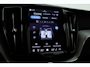 Volvo XC60 2.0 T8 Plug-in hybrid AWD Ultimate Dark | Long Range | Trekhaak | 22 inch | Head-up | Pano-dak |