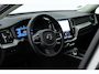 Volvo XC60 2.0 T8 Plug-in hybrid AWD Ultimate Dark | Long Range | Trekhaak | 22 inch | Head-up | Pano-dak |