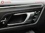 Porsche Macan 2.0 T Panoramadak Memory Pakket Trekhaak 2000kg Dealer Onderhouden! | Achteruitrijcamera | Stoelverwarming | Navigatie | Apple CarPlay