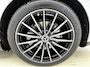 Mercedes-Benz C-klasse 400 4MATIC Launch Edition 94 kWh | Premium pakket | Winterpakket | Rijassistentiepakket Plus | Sportstoelen pakket | Trekhaak | Panoramisch dak | Sierelementen zwart scheepsdek hout | 20" multispaaks lichtmetalen AMG velgen |