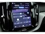 Volvo XC60 2.0 T8 Plug-in hybrid AWD Ultimate Dark | Luchtvering | 100% soh | 360 camera | 21 inch | H&K Audio |