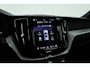Volvo XC60 2.0 T8 Plug-in hybrid AWD Ultimate Dark | Luchtvering | 100% soh | 360 camera | 21 inch | H&K Audio |