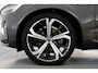 Volvo XC60 2.0 T8 Plug-in hybrid AWD Ultimate Dark | Luchtvering | 100% soh | 360 camera | 21 inch | H&K Audio |